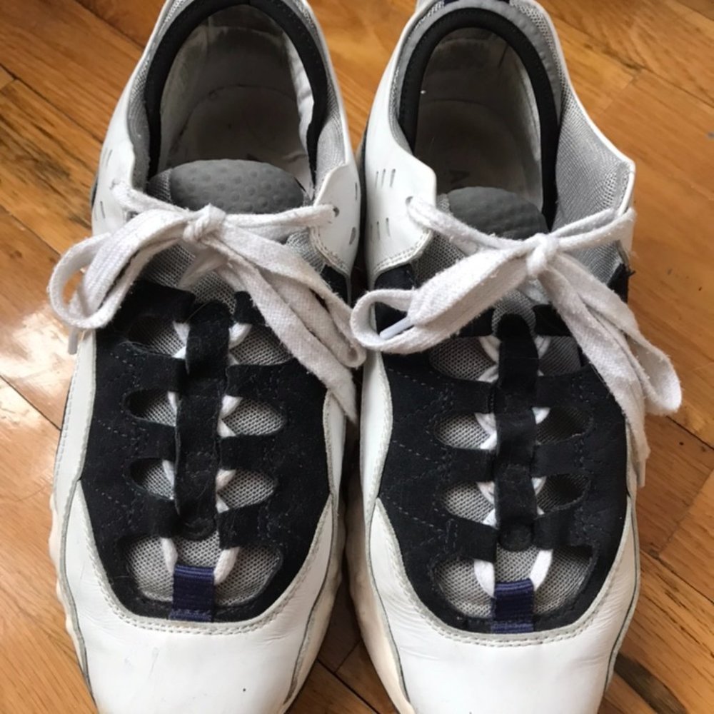 Acne Manhattan Sneaker Size 38